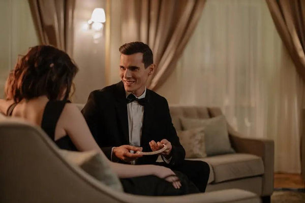 Are Initial Necklaces a Good Gift Idea? - Customcuff