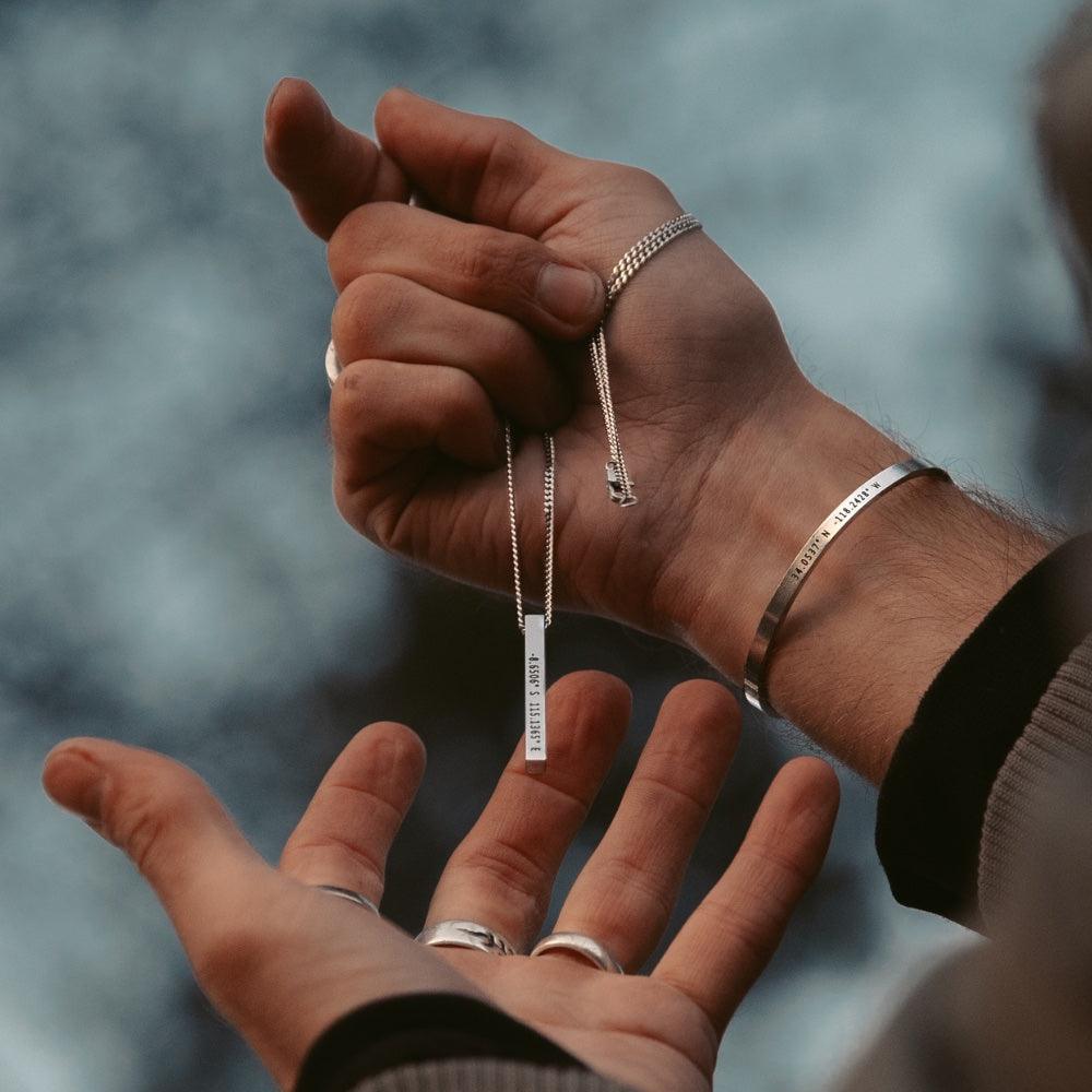 (CUSTOMCUFF)RED Cuff and Bar Necklace Bundle - Customcuff