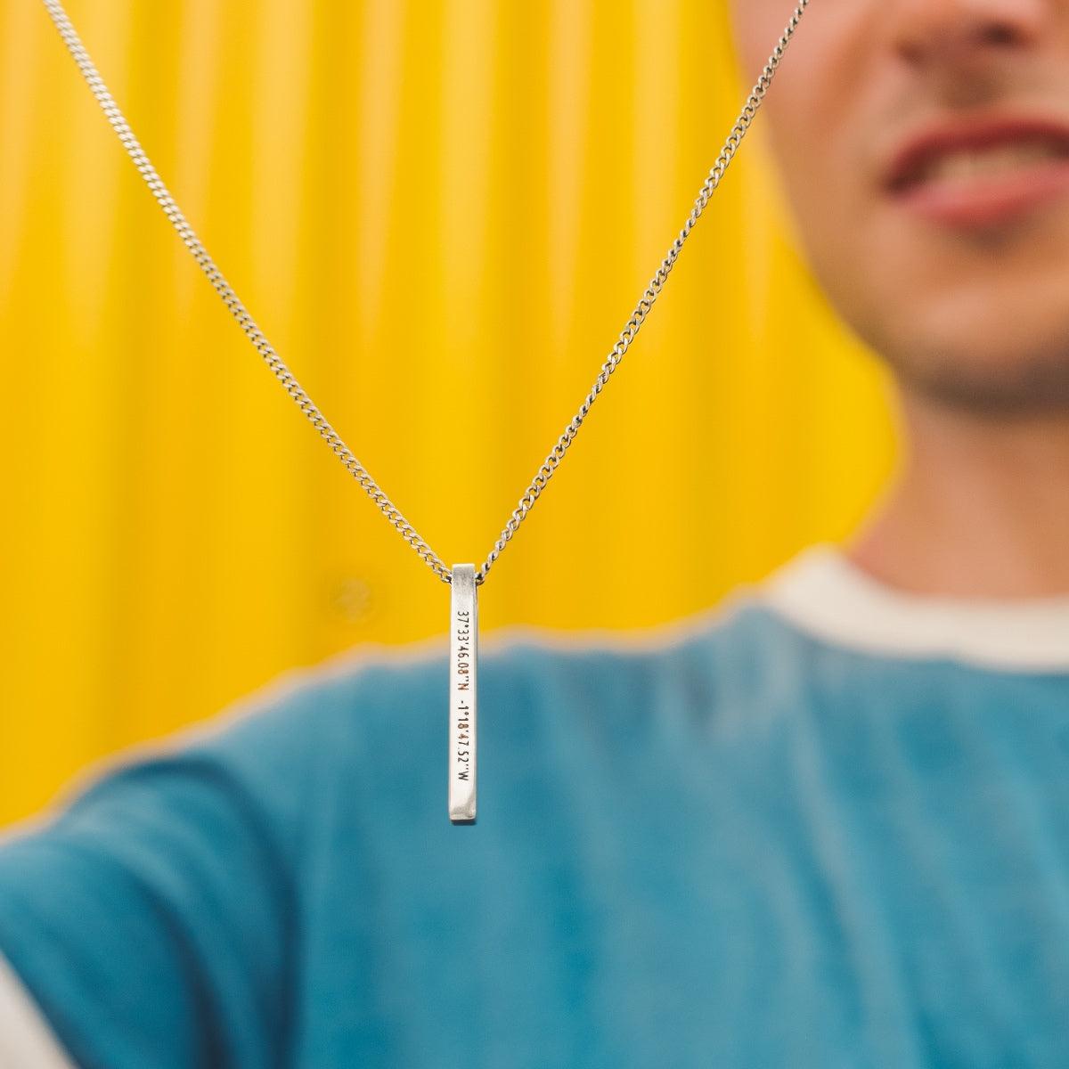 (CUSTOMCUFF)RED Bar Necklace - Customcuff